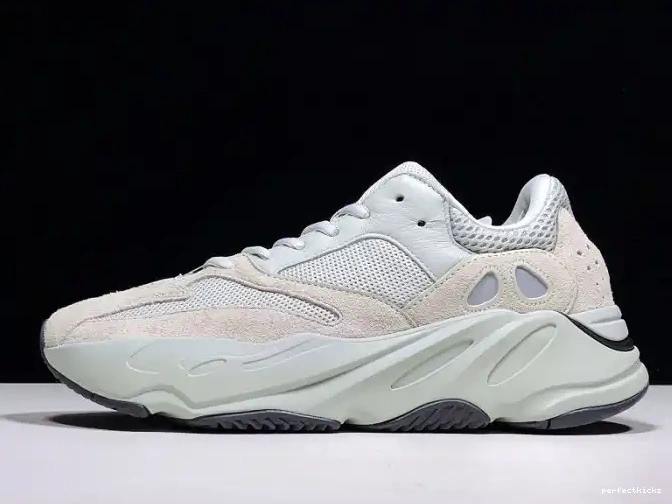 v2 Yeezy Adidas 700 Salt Boost EG7487 0513